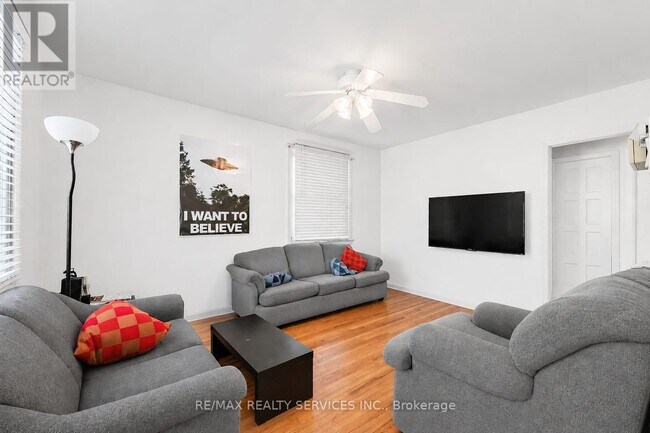 Photo - 245 Haddon Ave S