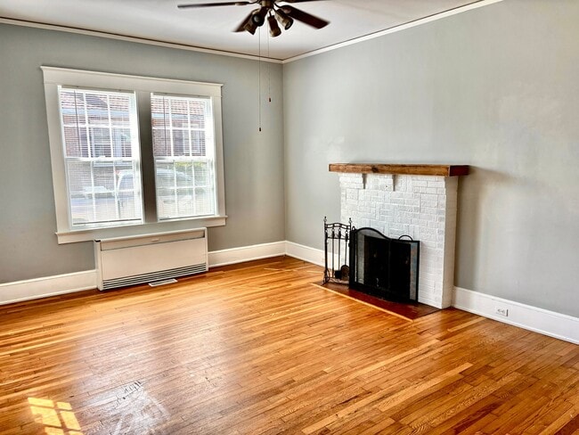 2412 Main St S