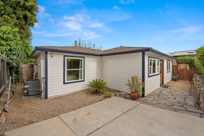 Photo - 802 1/2 Stevens Avenue
