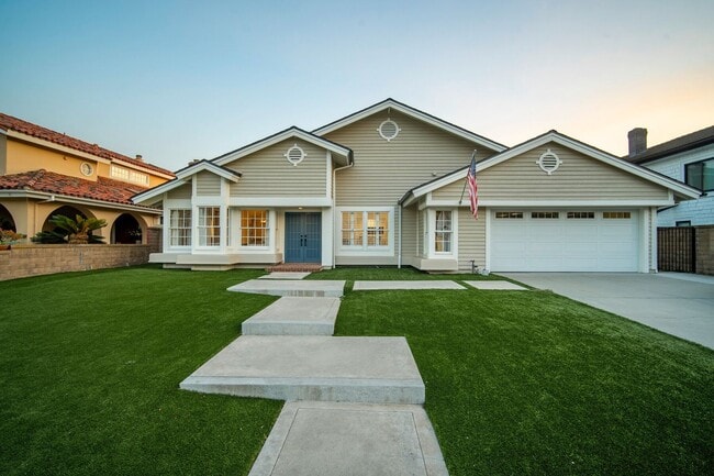 Building Photo - Experience Coastal Living at Its Finest in... Rental