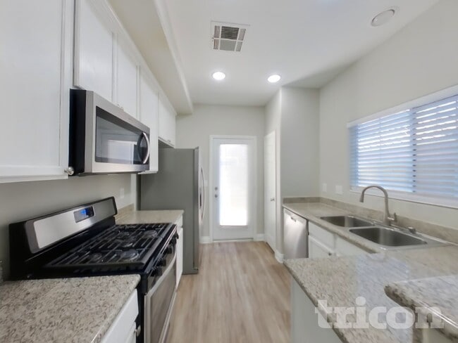 Photo - 9827 W Spinnaker Creek Ave