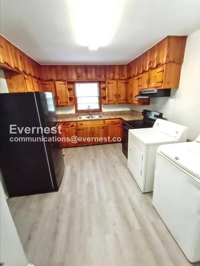 Photo - 961 Elizabeth Dr