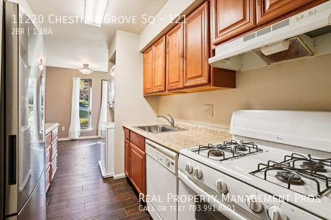 Photo - 11220 Chestnut Grove Square Unit 121