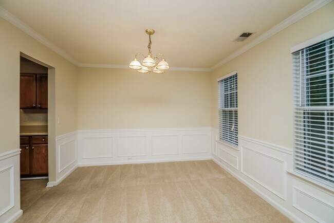 Photo - 3425 Sandlake Dr SW