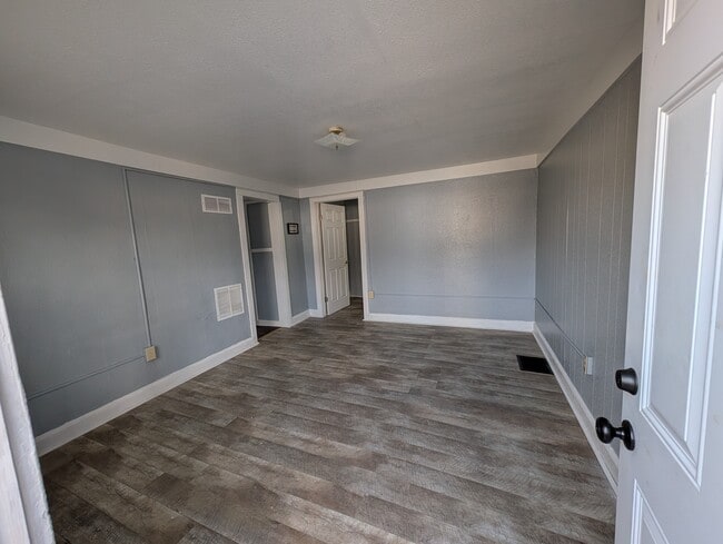 Living Room - 1710 Jefferson St