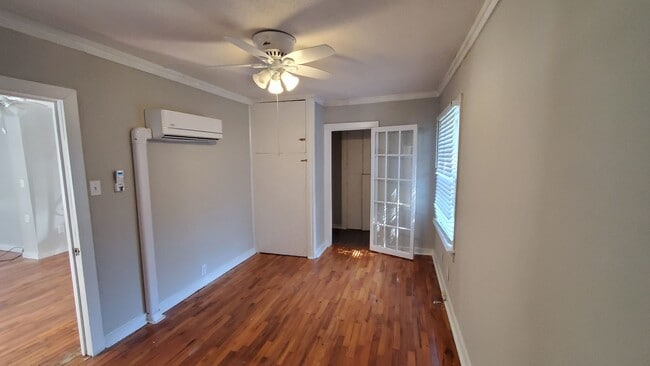 Photo - 104 W 76th St