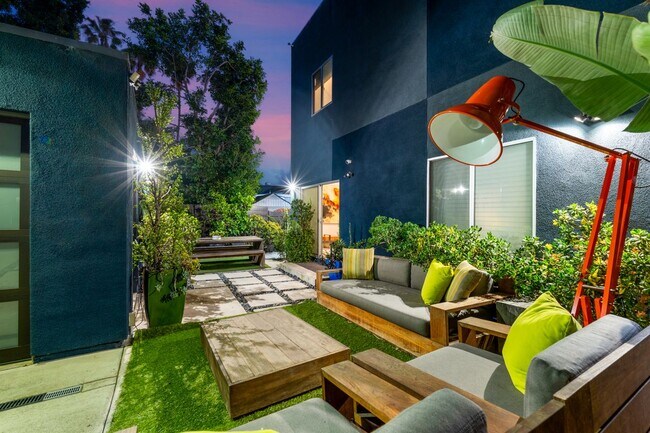 Photo - 1928 Howard Ave