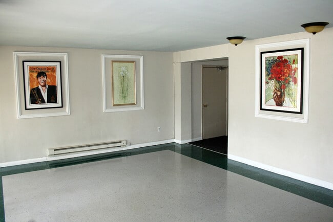 Photo - Montgomery House