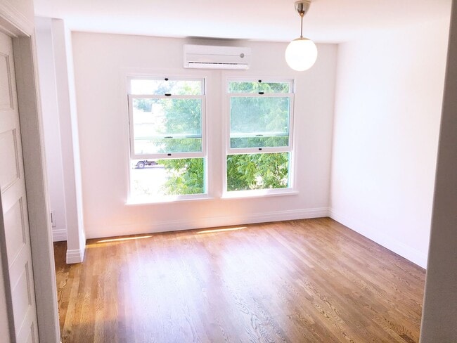 Photo - 2191 El Sereno Ave Unidad Apt #11