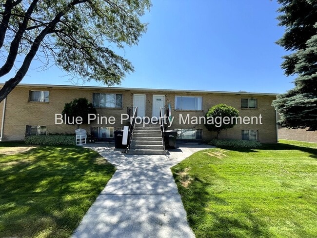 Building Photo - 1489 Mountain View Ln Unit 3