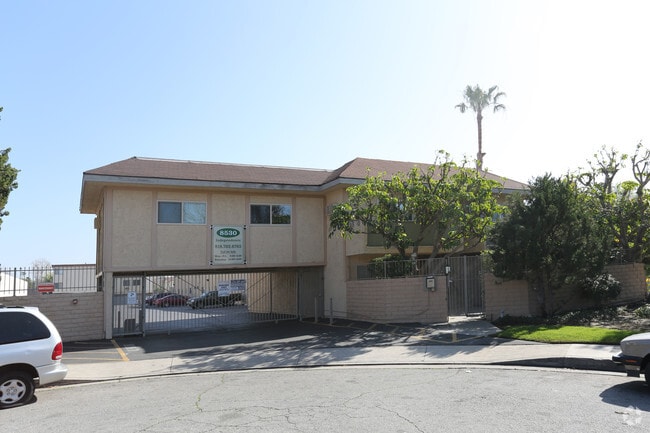 8530 Independence Apartments For Rent In Canoga Park Ca Forrentcom