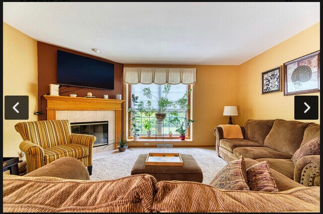 Photo - 1300 E Buckwood Dr