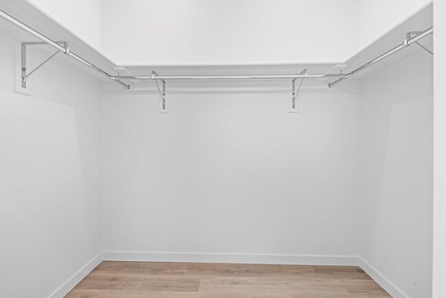 Building Photo - 4203 Saylor Ln