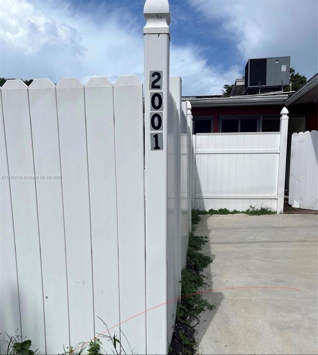 Photo - 2001 N Park Rd Unidad 0