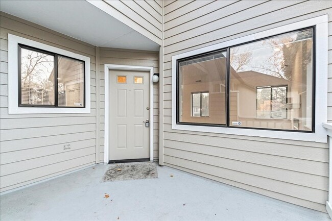 Photo - 2-bedroom 2-bathroom condo, located steps from the Boise River Greenbelt