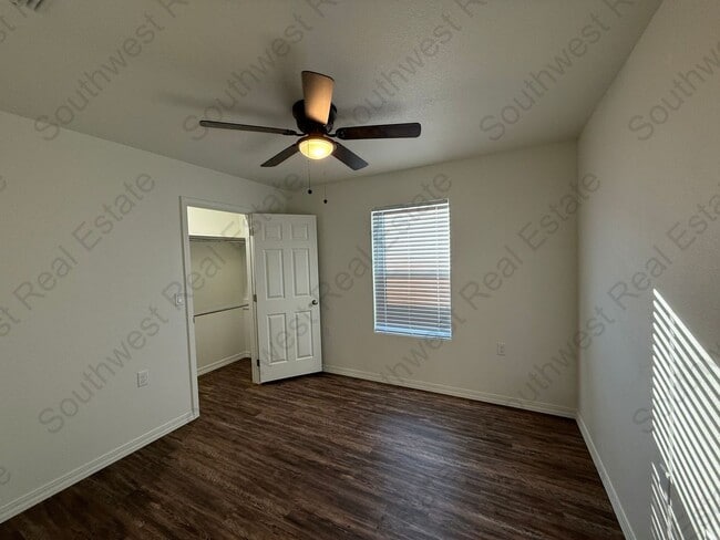 Photo - 2117 Bobwhite Ct Unit B