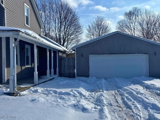 Photo - 151 Chestnut St