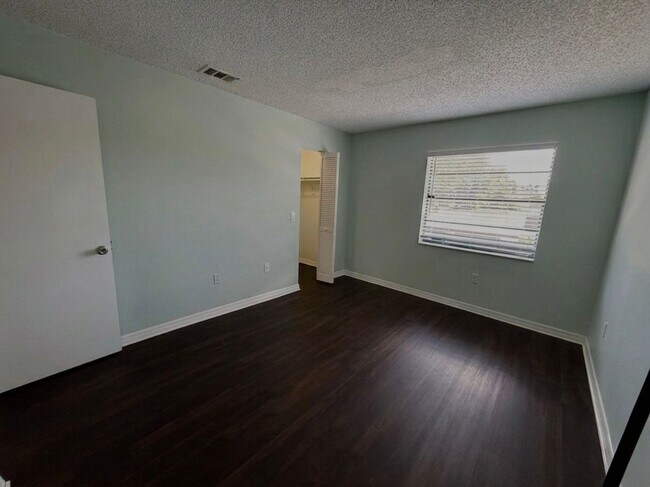 Photo - 1054 Mollie Ln