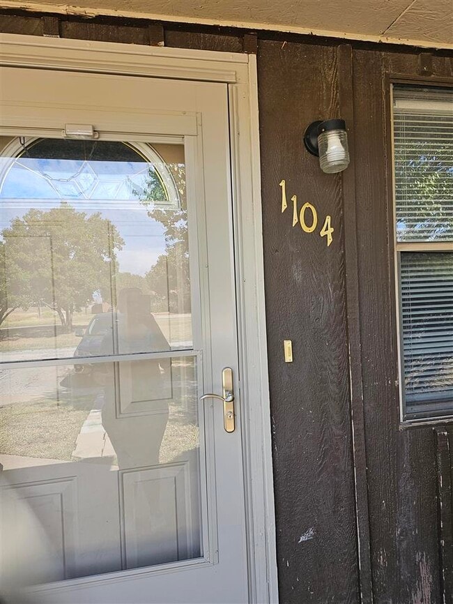 Photo - 1104 NW 52nd Cir