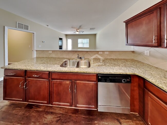 Photo - 1056 Joselynn Drive