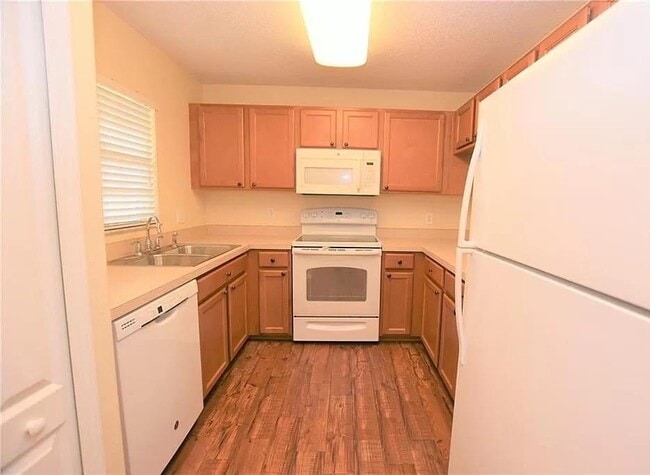 Photo - 5464 Quarry Rock Rd