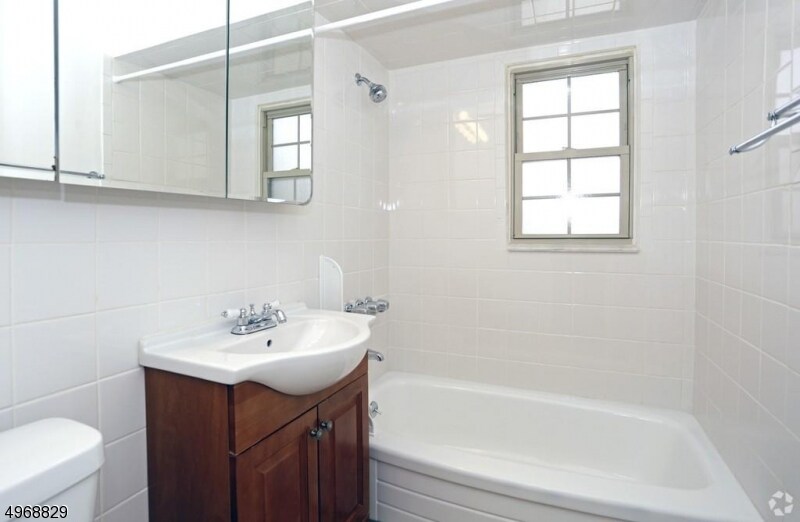 Photo - 54 Mill St Unit 1