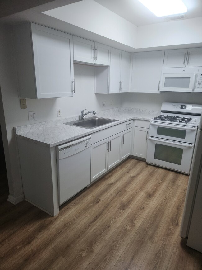 Photo - 27 9th St