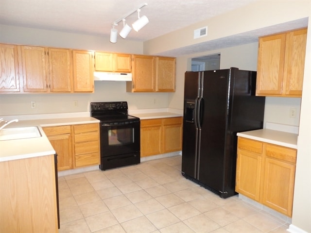 Photo - 755 Apple Ln