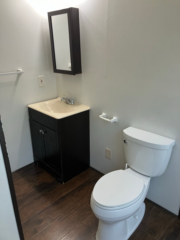 Photo - 720 Alexander St