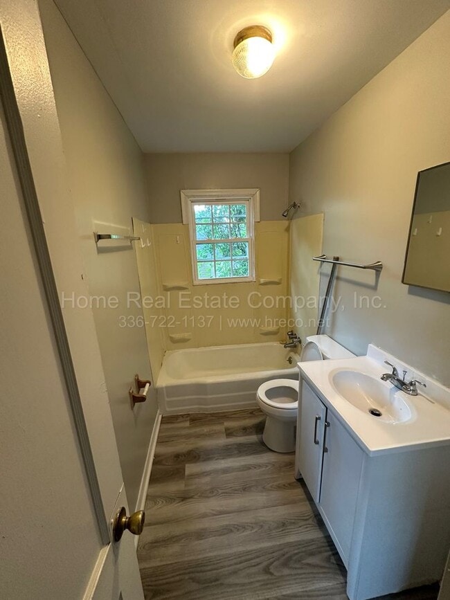 Photo - 1403 Underwood Ave