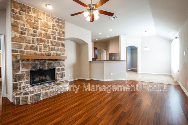 Photo - 436 Northbrook Ave