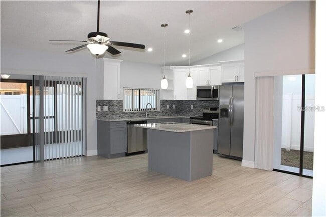 Photo - 11401 Waveland Way