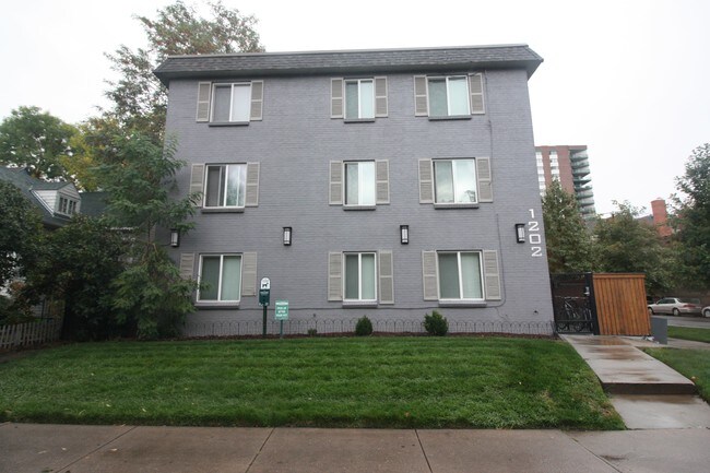 Building Photo - 1202 Logan