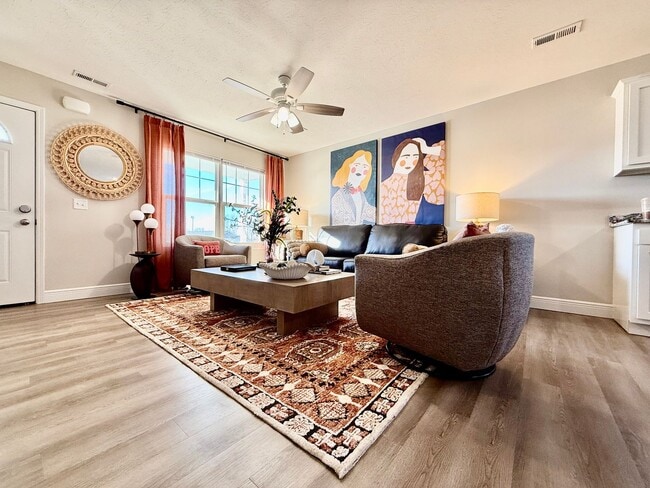 Photo - 224 Taylor Dr