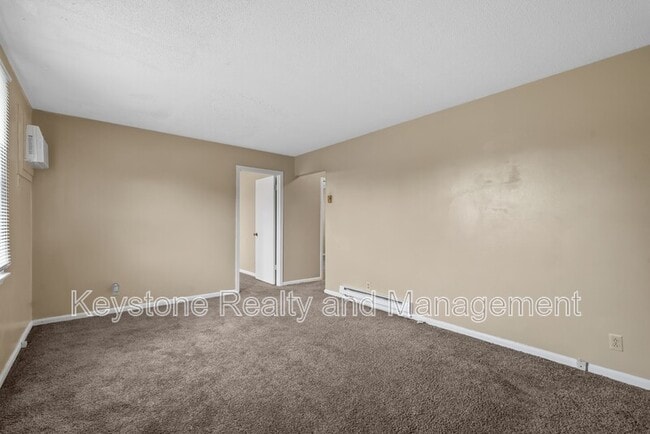 Photo - 147 Tandy Dr