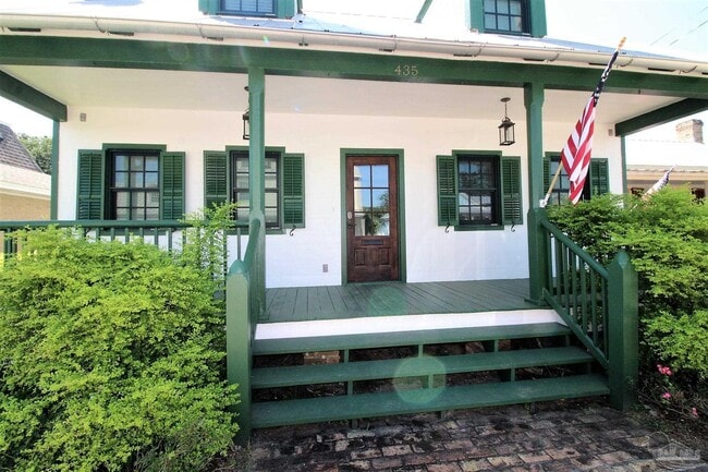 Photo - 435 E Government St