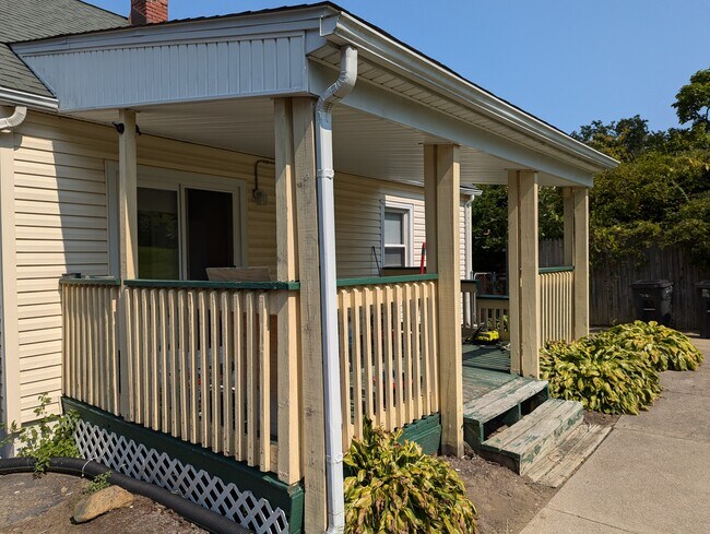 Photo - 4174 Pine Ave