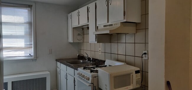 Photo - 1713 S 8th St Unit 2nd Floor