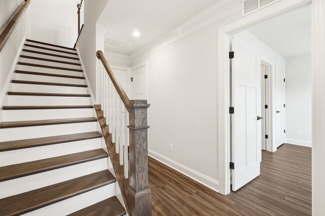 Photo - 768 Park Ridge Dr