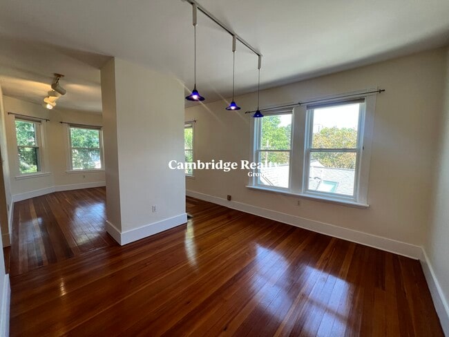Building Photo - 140 Pearl St Unit 3T Rental