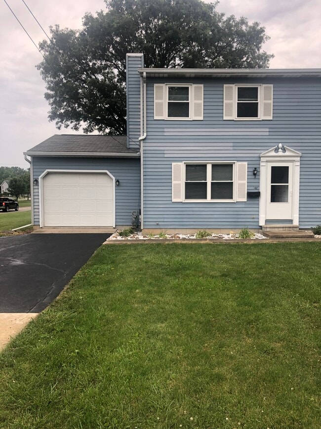 Building Photo - 642 Arbor St Unit 642