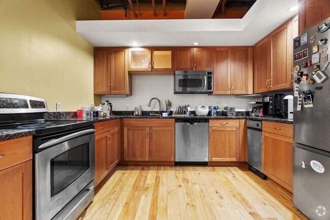 Building Photo - 111 Beach St Unit 4E Rental