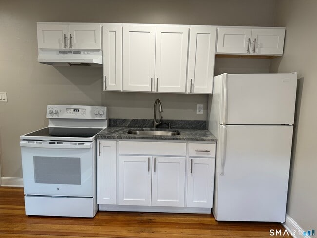 Photo - 1 Divinity St Unidad 2C