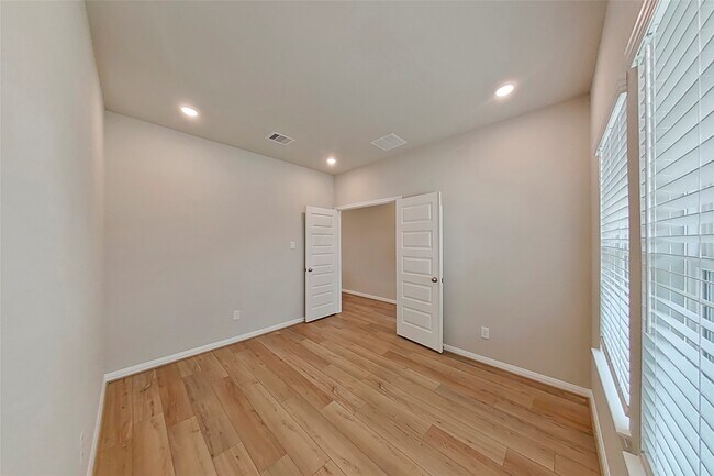 Photo - 6634 Bridge Mountain Trl