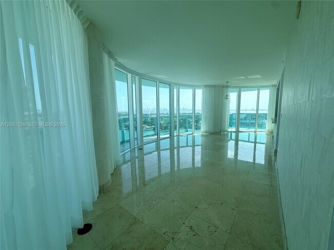 6000 Indian Creek Dr Unit 17A