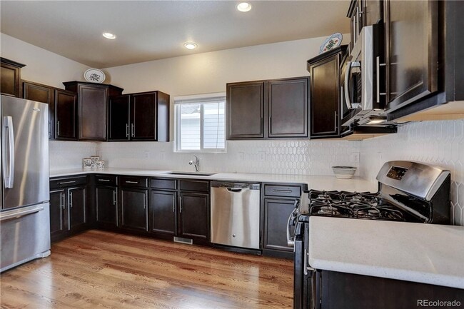 Photo - Beautiful 3 Bedroom 3 Bath Home Available ...