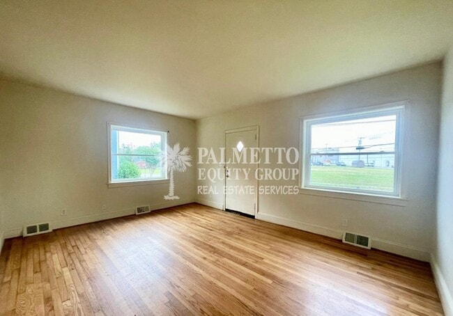 Photo - 405 Richardson Ave Unit B