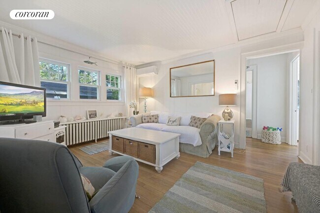 Photo - 64 Towd Point Rd