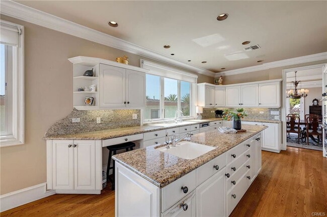 Photo - 922 Duncan Ave