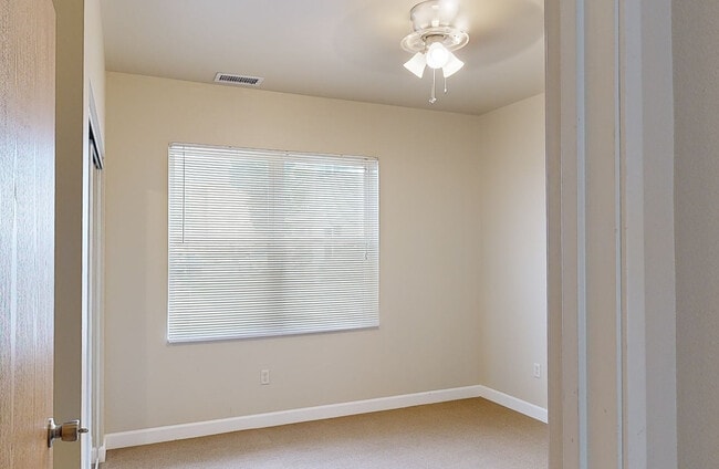 Downstairs Bedroom 1